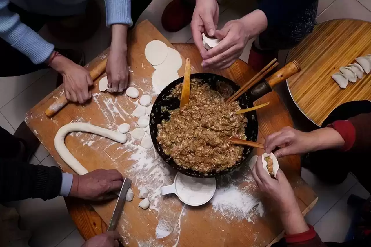 公益广告的温暖魔力:现实场景再现如何深刻影响社会? 公益广告的温暖魔力:现实场景再现如何深刻影响社会?