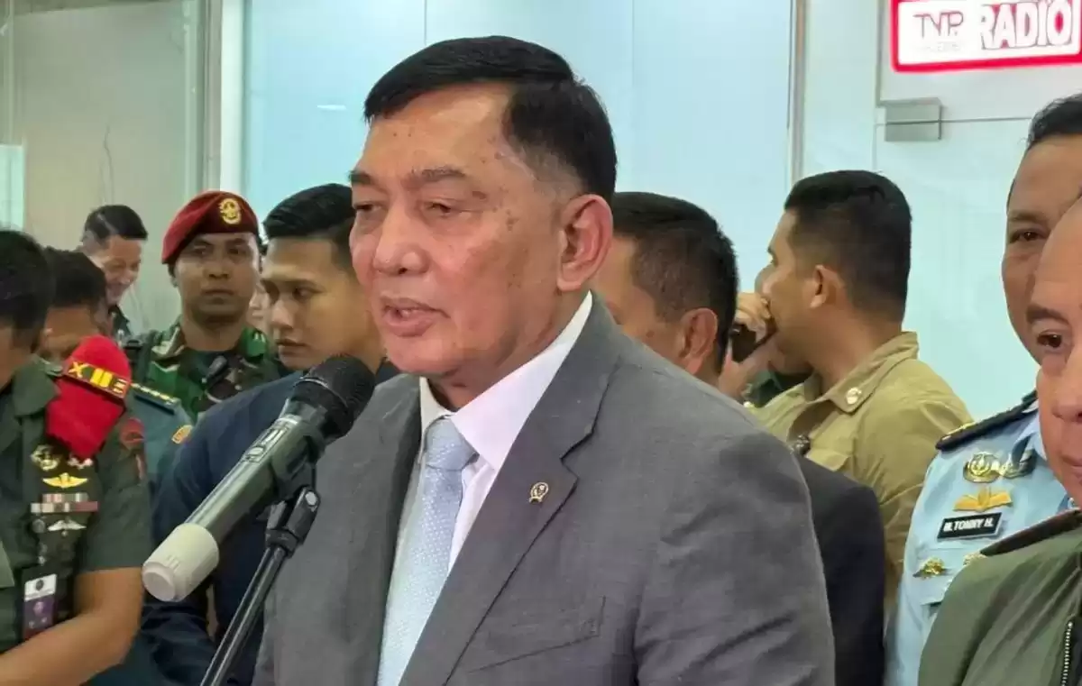 歼-10C战机实战封神！两国抢购，印媒酸了：实战就是最佳广告