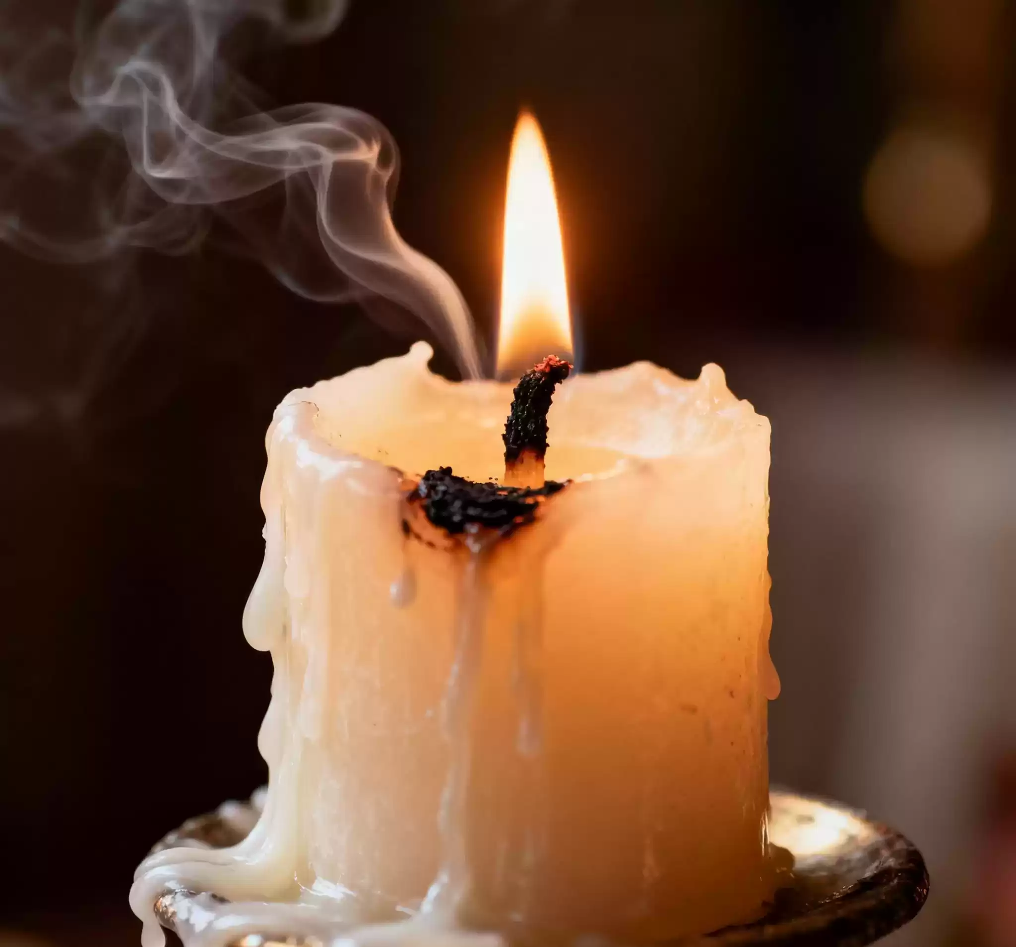 熄灭之火转场魔法:瞬间提升影片情感张力的高级技巧 熄灭之火转场魔法:瞬间提升影片情感张力的高级技巧