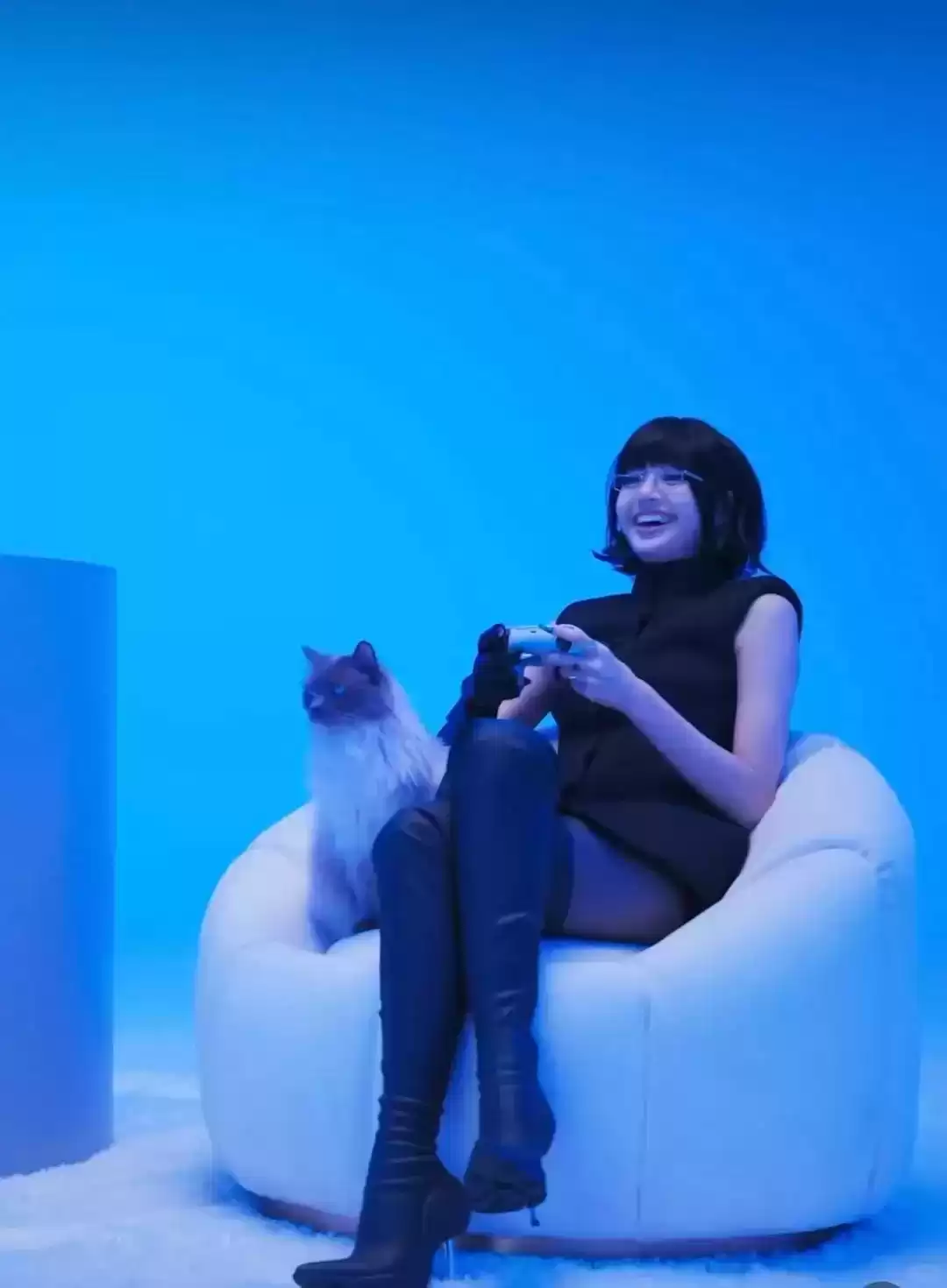 K-POP跨界ACG风暴:LISA代言PS引爆全球,猎魔女团猎魔闯美! K-POP跨界ACG风暴:LISA代言PS引爆全球,猎魔女团猎魔闯美!