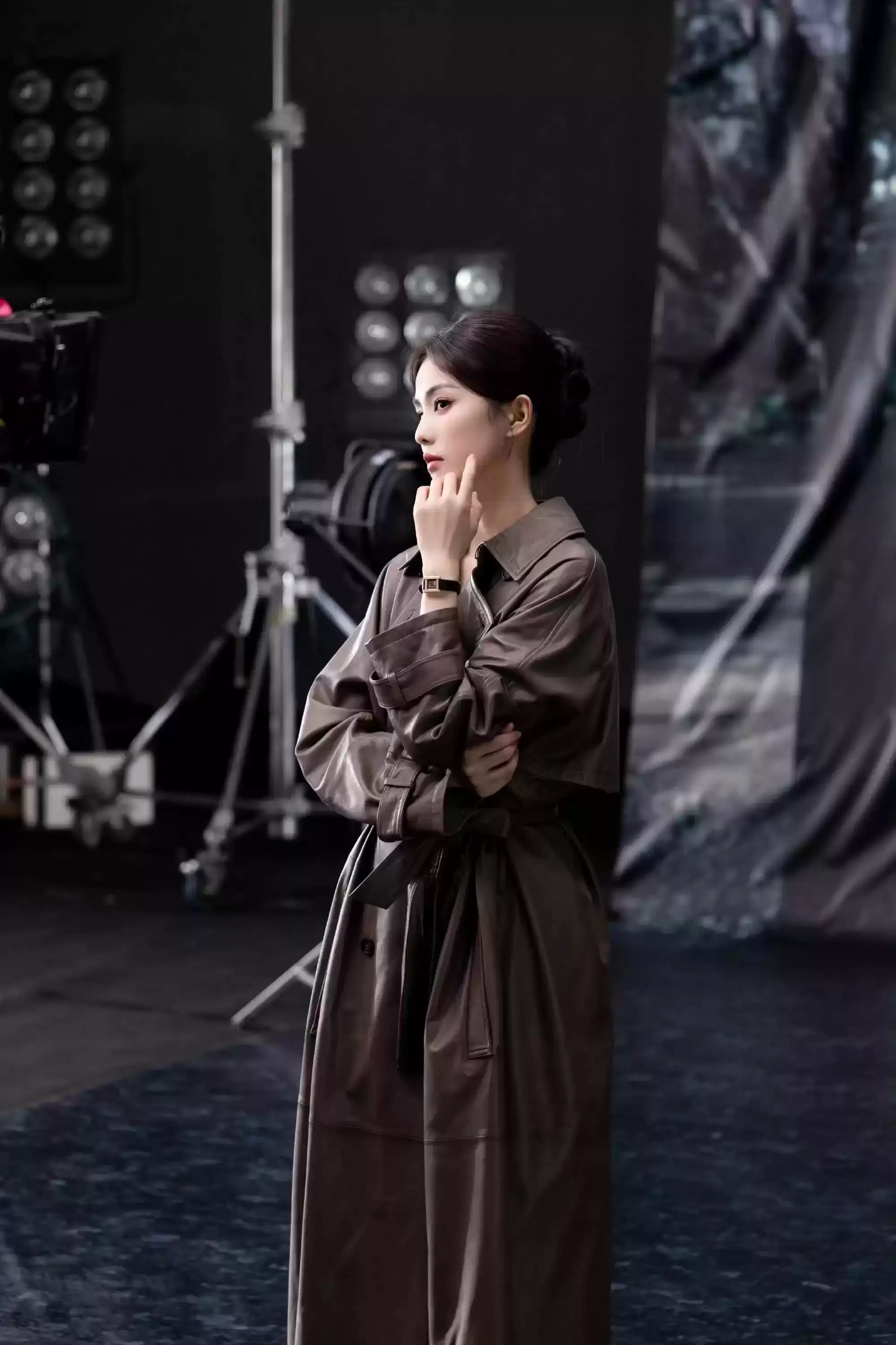 白鹿阿玛尼大片震撼解析:高级感炸裂,少女蜕变惊艳全场! 白鹿阿玛尼大片震撼解析:高级感炸裂,少女蜕变惊艳全场!