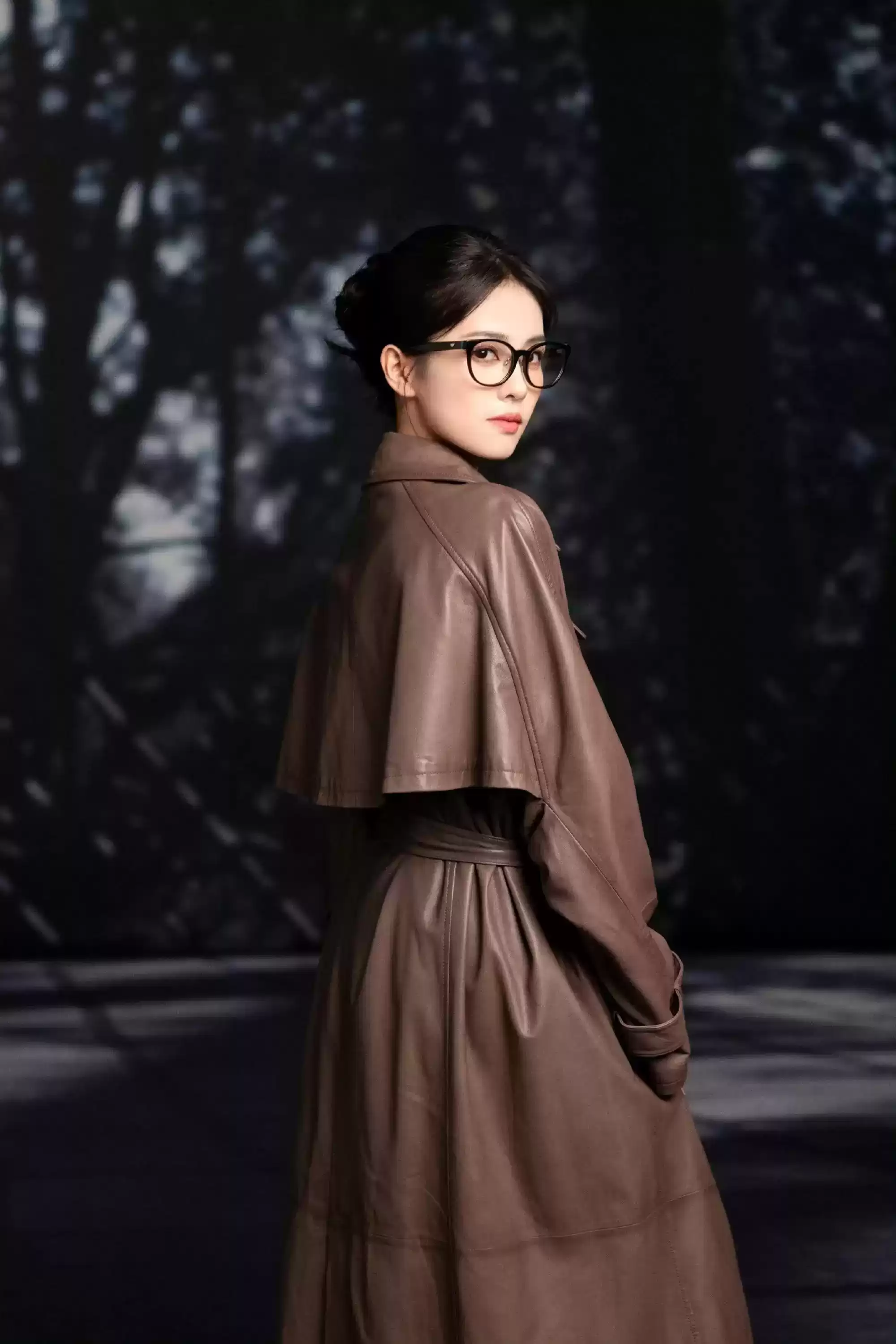 白鹿阿玛尼大片震撼解析:高级感炸裂,少女蜕变惊艳全场! 白鹿阿玛尼大片震撼解析:高级感炸裂,少女蜕变惊艳全场!